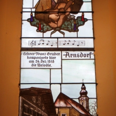 Gruber-Fenster der Stille-Nacht-Kapelle Oberndorf bei Salzburg