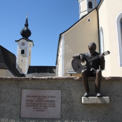 Franz Xaver Grubers Denkmal in Berndorf