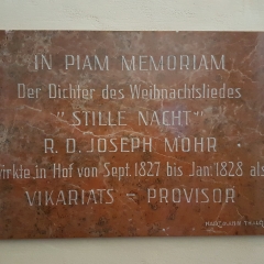 Gedenktafel für Joseph Mohr in Hof bei Salzburg