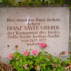 Gedenktafel an Franz Xaver Gruber in Berndorf