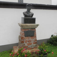 Joseph-Mohr-Büste in Hintersee